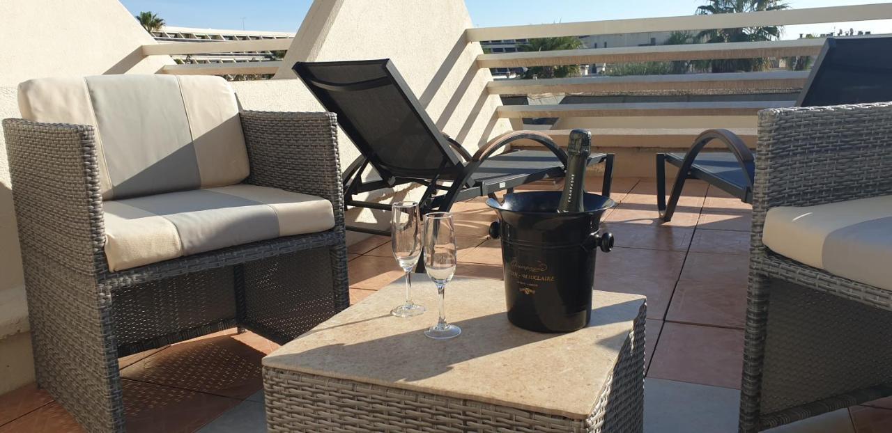 Naturiste Captive Heliopolis Fg 13 Apartment